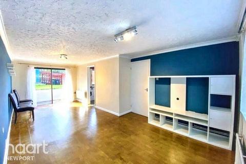 Sutherland Crescent, Newport 3 bed terraced house for sale