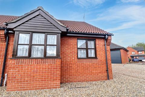 Fern Drive, North Walsham NR28 2 bed semi
