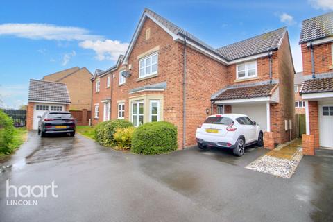 Plymouth Close, Gainsborough 3 bed detached house for sale