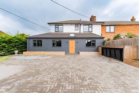 Heath Road, Bury St. Edmunds IP30 5 bed semi