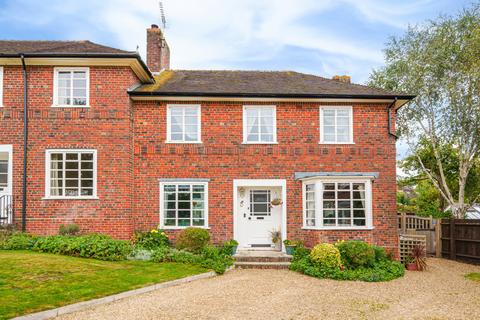 Ethelburt Avenue, Bassett Green... 4 bed end of terrace house for sale