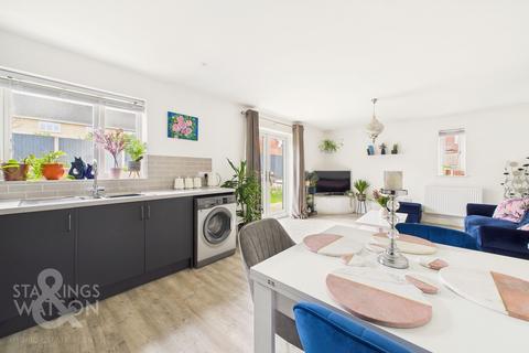 Holmes Court, Poringland, Norwich 1 bed semi