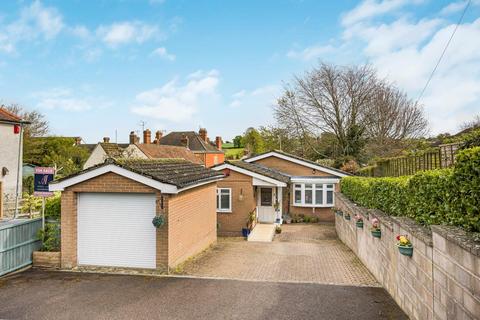 Spouthouse Lane, Dursley GL11 2 bed detached bungalow for sale
