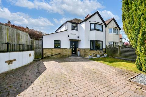 Lynnwood Gardens, Pudsey, West Yorkshire 3 bed semi
