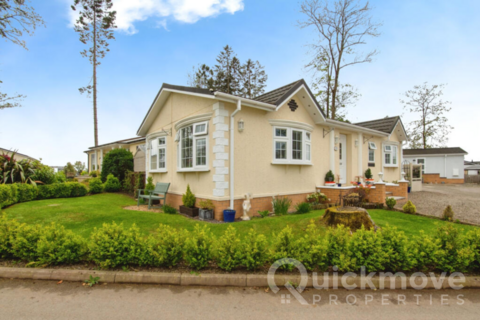 Bromyard, Herefordshire, HR7 2 bed park home for sale