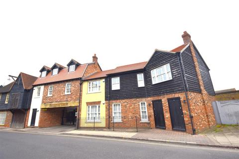 East Street, Rochford 2 bed apartment for sale