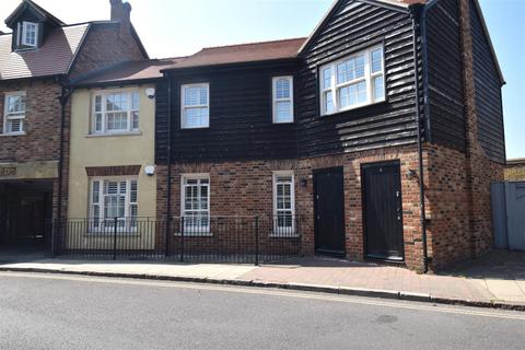 East Street, Rochford 2 bed apartment for sale