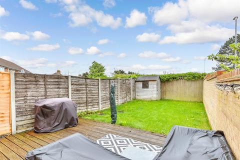 Monarch Drive, Sittingbourne ME10 3 bed end of terrace house for sale