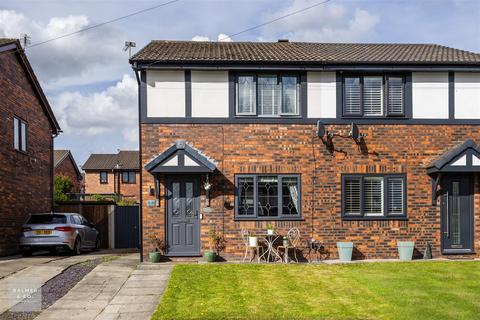 Chantry Close, Westhoughton BL5 3 bed semi