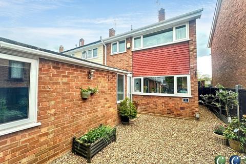 The Beeches, Rugeley, WS15 2QZ 3 bed semi