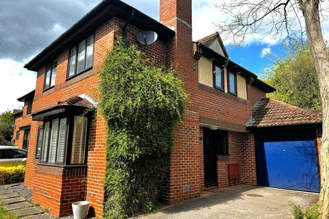 Westwates Close, Bracknell... 4 bed detached house for sale