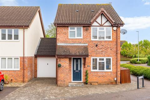 The Copse, Hertford SG13 3 bed detached house for sale