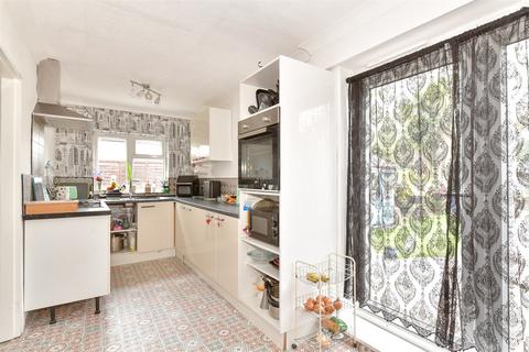 Raglan Road, Belvedere, Kent 4 bed detached house for sale