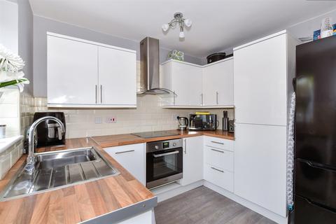 Willow Rise, Downswood, Maidstone, Kent 2 bed terraced house for sale