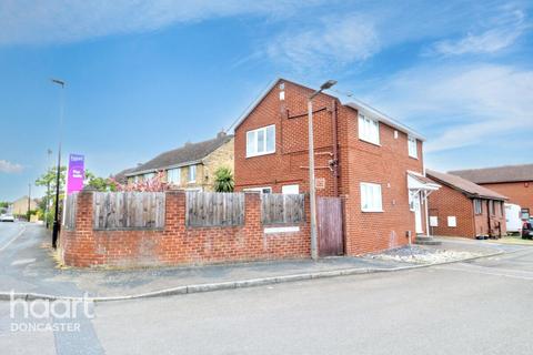 Frithbeck Close, Armthorpe, Doncaster 3 bed detached house for sale