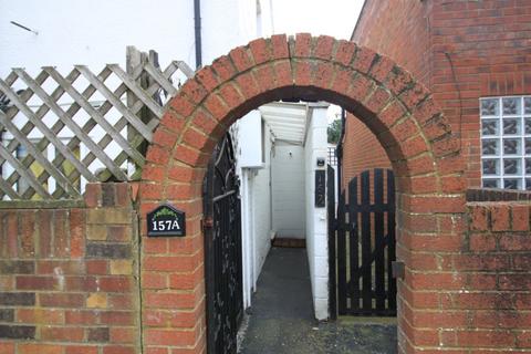 Watford, Hertfordshire, WD24 2 bed maisonette for sale