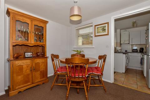 Birling Road, Snodland ME6 2 bed terraced house for sale