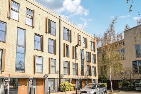 Fitzpatrick Road, London 3 bed apartment for sale