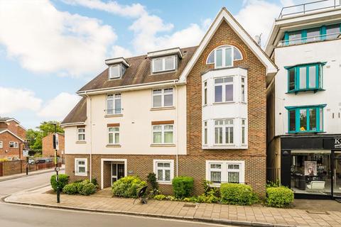 Tower Road, Strawberry Hill TW1 1 bed flat for sale