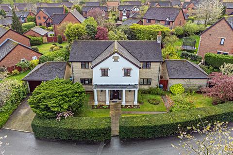 Chartwell Gardens, Appleton, Warrington 5 bed detached house for sale
