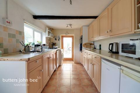 Main Road, Crewe 3 bed semi