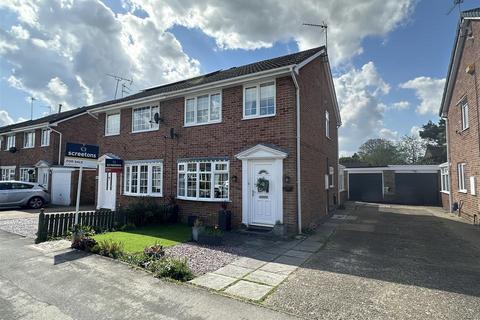Langrick Avenue, Howden, Goole 3 bed semi