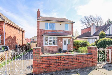 Oakleigh Avenue, Wakefield WF2 3 bed detached house for sale