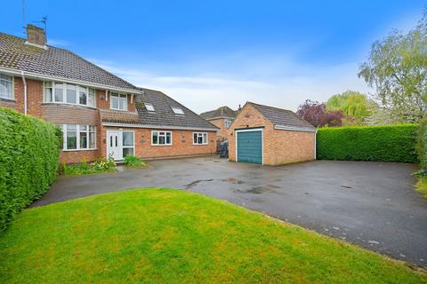 Cranford Road, Kettering NN15 4 bed semi