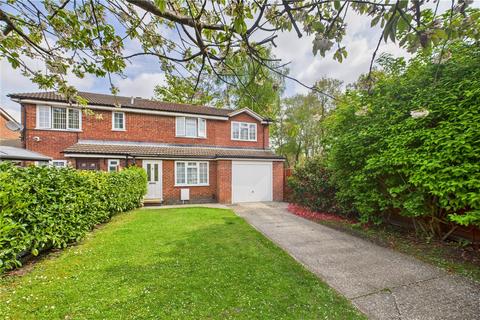 The Potteries, Farnborough... 3 bed semi