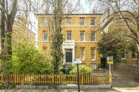 Elms Road, London SW4 2 bed flat for sale
