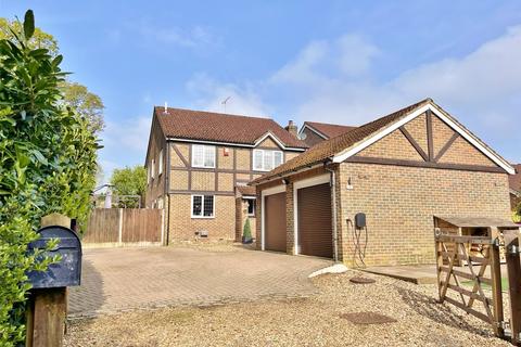 St. Michaels Road, Verwood, Dorset, BH31 4 bed detached house for sale