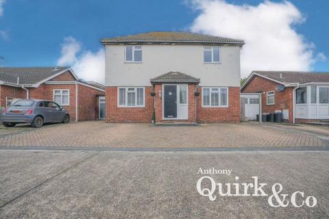 Tilburg Road, Canvey Island, SS8 5 bed detached house for sale