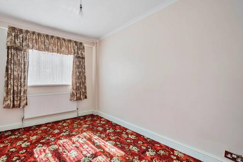 St Pancras Way, Camden, London, NW1 3 bed flat for sale