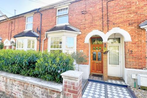 Charles Street, Petersfield GU32 3 bed terraced house for sale