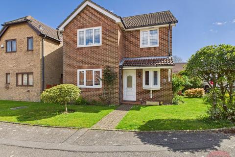 Lechlade Gardens, Bournemouth 4 bed detached house for sale