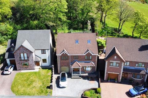 The Oaks, Cimla, SA11 3RJ 6 bed detached house for sale