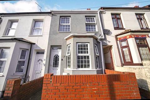Spencer Road, Luton 3 bed terraced house for sale