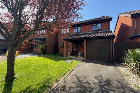 Bolney Green, Luton, Bedfordshire... 4 bed detached house for sale