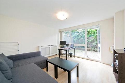 Camden Road, Camden, NW1 2 bed maisonette for sale