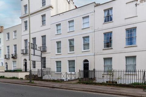 Hewlett Road, Cheltenham 1 bed flat for sale