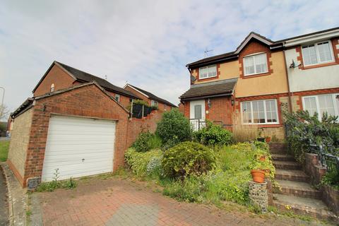 TWO STONES CRESCENT, KENFIG HILL... 3 bed semi