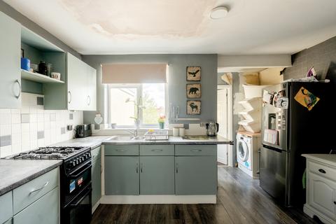 Staple Hill, Bristol BS16 2 bed terraced house for sale