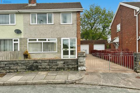 Bryn Rhedyn, Pencoed, Bridgend... 3 bed semi
