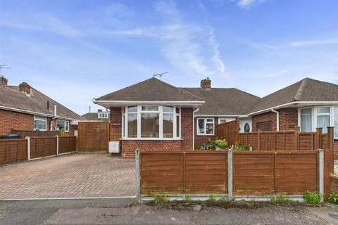 Horsbere Road, Hucclecote, Gloucester 2 bed semi