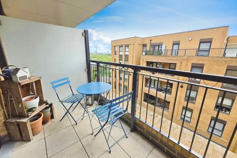 Pointelle House, London Road, Wallington 2 bed apartment for sale