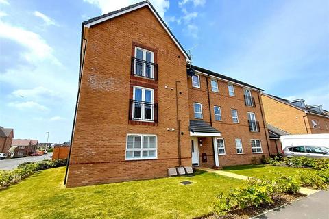 Skylark Avenue, Peacehaven 2 bed apartment for sale