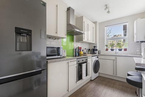 Dingwall Road, East Croydon 1 bed apartment for sale