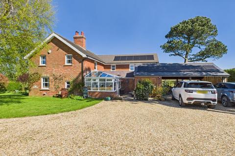 The Cottage, Gayton Le Wold, Louth 4 bed detached house for sale