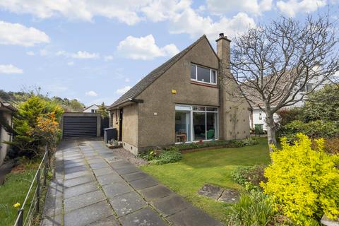 17 Clackmae Road, Edinburgh, EH16 6NY 4 bed detached house for sale