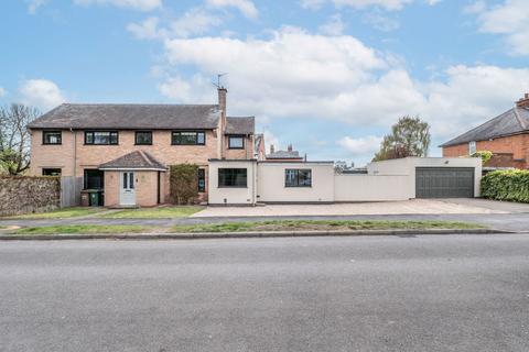 The Rise, Leicester LE7 4 bed detached house for sale